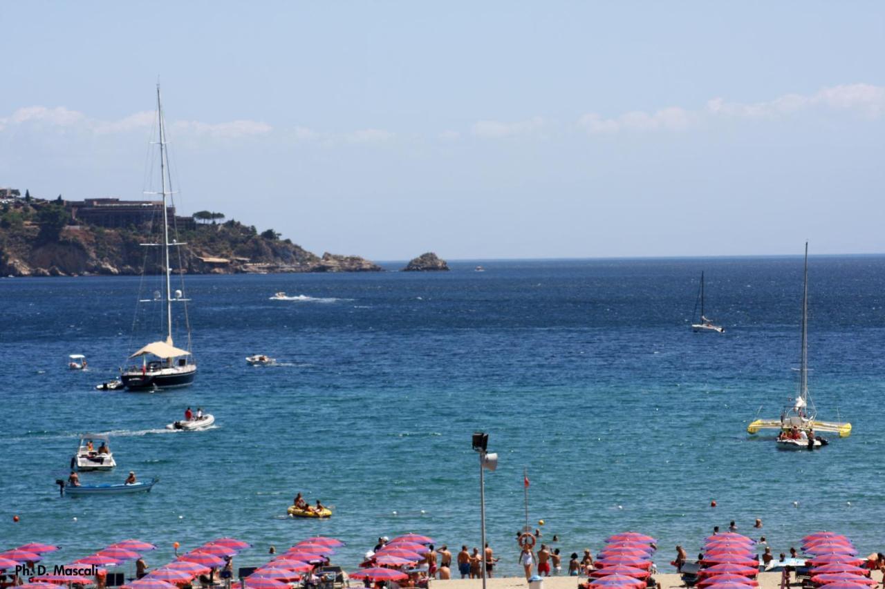 Porta Del Vento Bed & Breakfast Giardini Naxos Dış mekan fotoğraf
